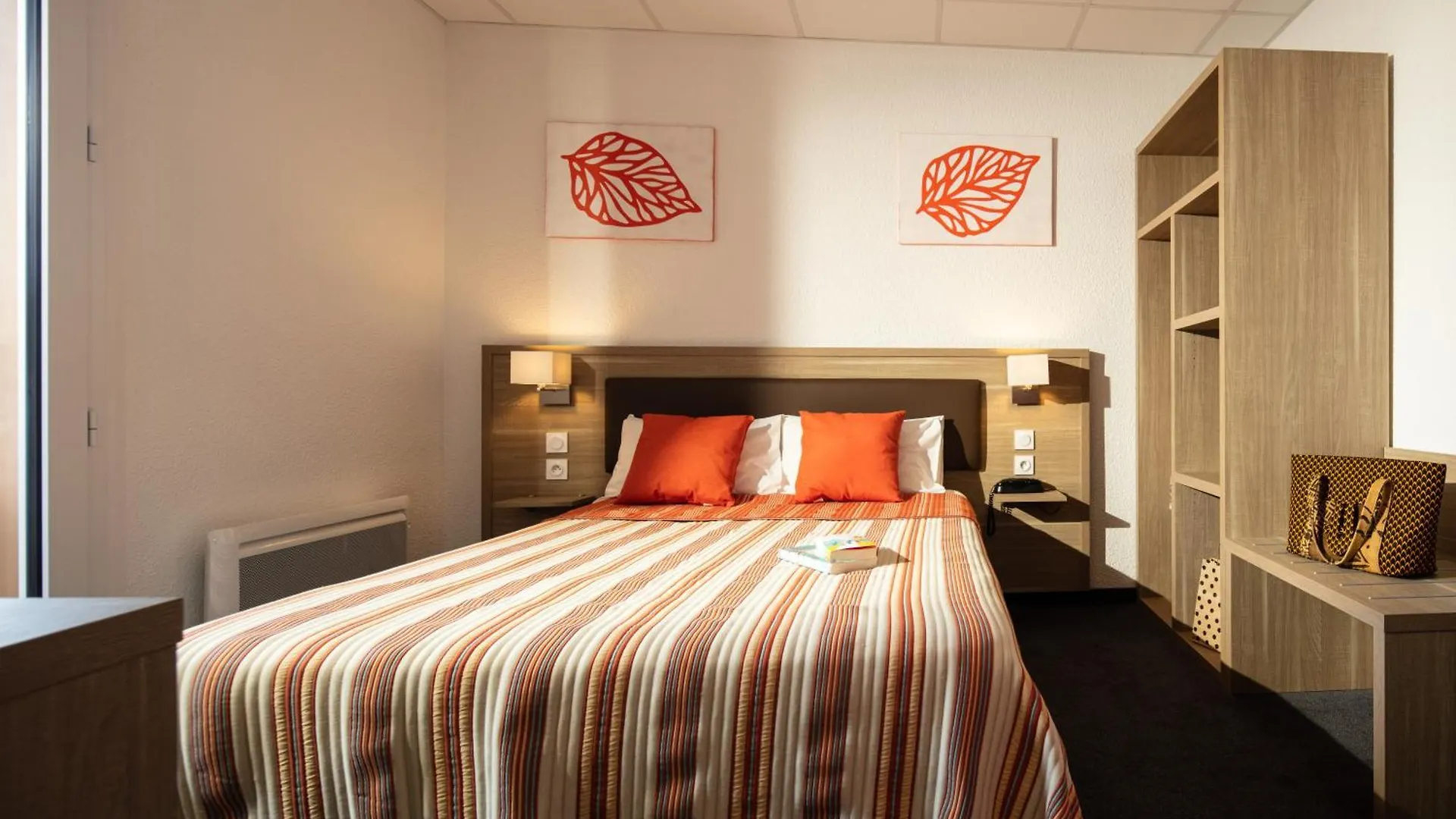 Hotel Helianthe Lourdes 3*,